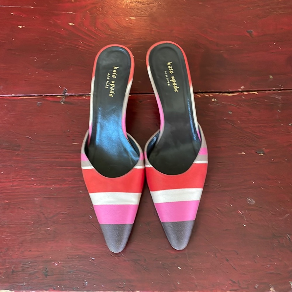Kate Spade. Material multi-color. Size 8 1/2